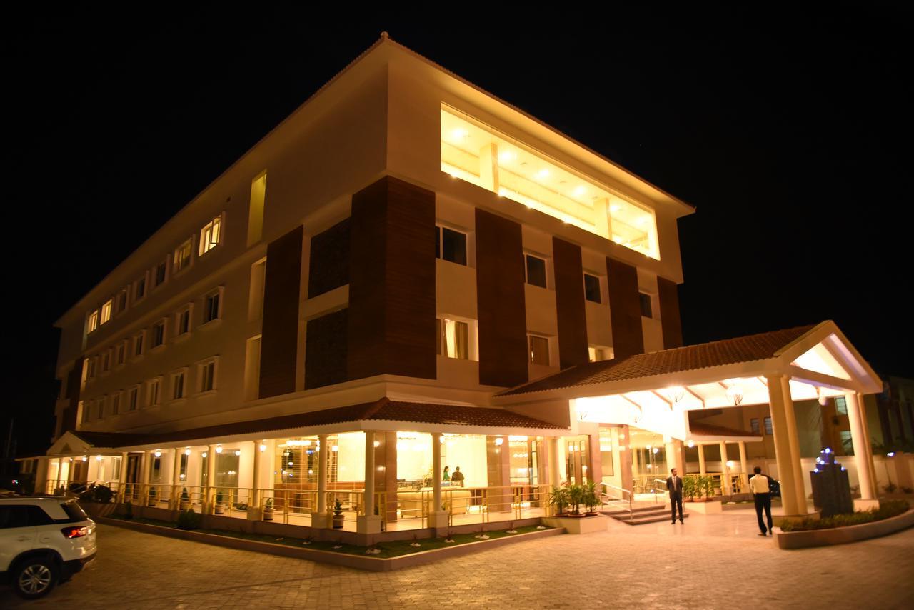 Hotel Aadrika Chikmagalūr Εξωτερικό φωτογραφία