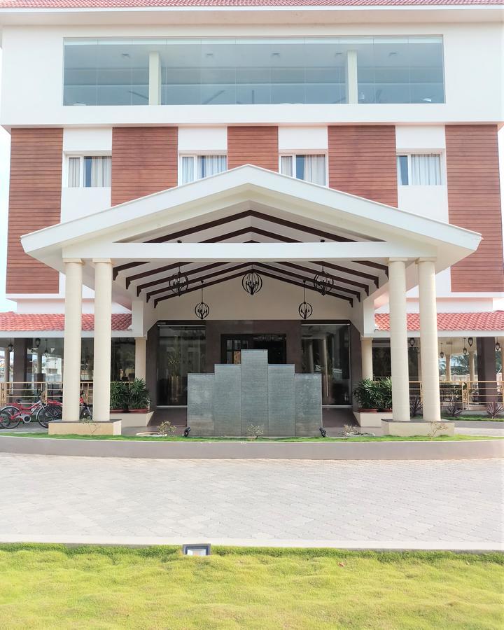 Hotel Aadrika Chikmagalūr Εξωτερικό φωτογραφία