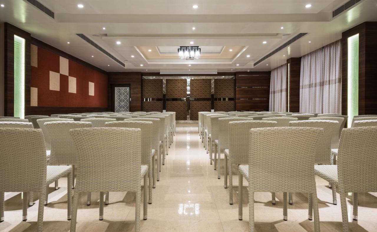 Hotel Aadrika Chikmagalūr Εξωτερικό φωτογραφία